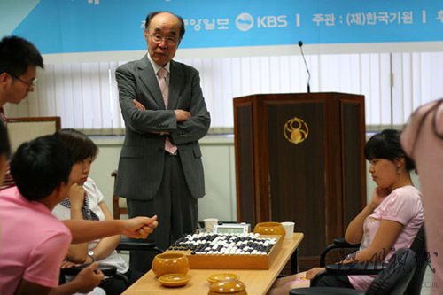 三星杯重現韓棋手“耍賴”一幕中韓對決被判重賽