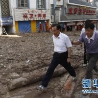 溫總理改變行程再赴甘肅舟曲泥石流災區