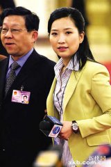 <b>挽部長(zhǎng)美女記者系人大新聞中心指派 經(jīng)過(guò)3年策劃</b>