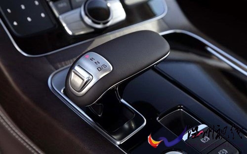 豪華車型新典范 海外試駕2011款?yuàn)W迪-A8 汽車之家 豪華車型新典范 海外試駕2011款?yuàn)W迪-A8 汽車之家