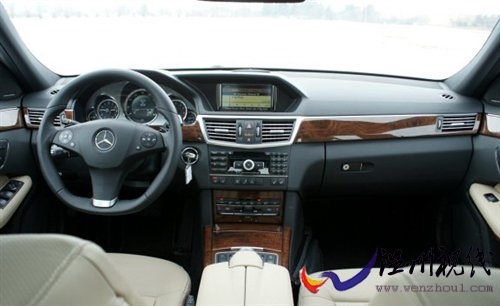 豪華動力兩不誤 試駕2010款奔馳-E550 汽車之家 豪華動力兩不誤 試駕2010款奔馳-E550 汽車之家