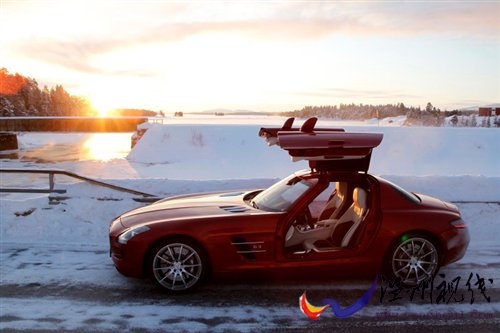 浪漫之旅 冰雪試駕2011款奔馳SLS AMG 汽車之家 浪漫之旅 冰雪試駕2011款奔馳SLS AMG 汽車之家