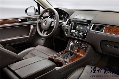 摩登時代——大眾全新途銳海外試駕 汽車之家 摩登時代——大眾全新途銳海外試駕 汽車之家