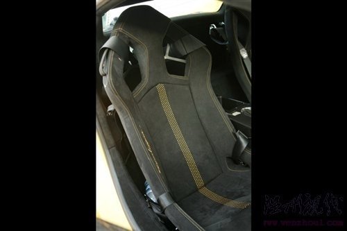 憤怒的公牛 試駕蘭博基尼Superleggera 汽車之家