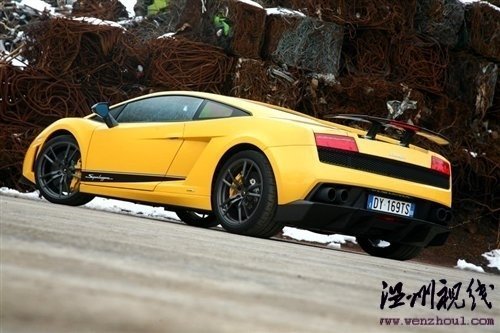憤怒的公牛 試駕蘭博基尼Superleggera 汽車之家