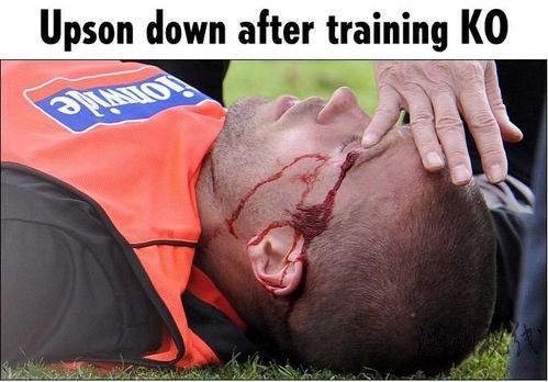 三獅軍團(tuán)鐵衛(wèi)血灑訓(xùn)練場(chǎng) 疑似理療師醉酒所致