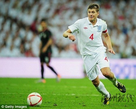 杰拉德重回中路？