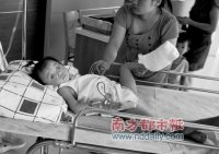 女童左腳卷進(jìn)電梯1小時(shí)后獲救 醫(yī)生稱可能致殘