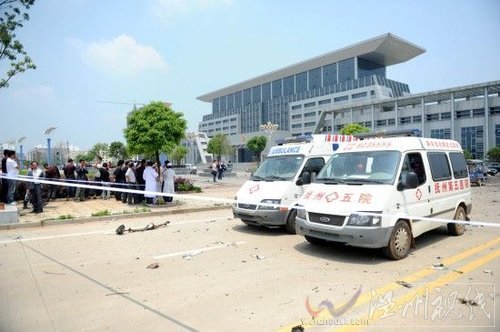 江西撫州檢察院臨川區政府爆炸2人死亡(組圖)