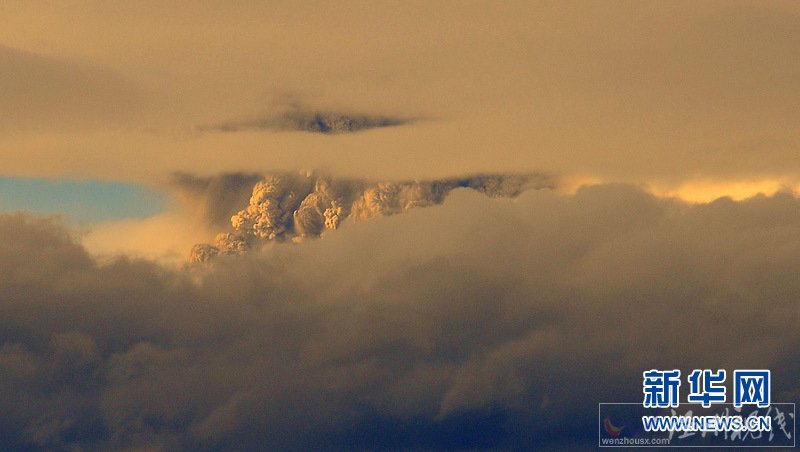 智利普耶韋火山噴發(fā) 濃煙、火山灰殃及鄰國