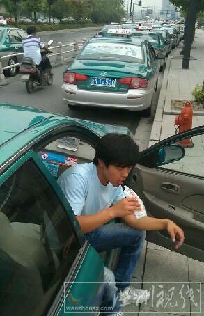 杭州出租車發(fā)生大規(guī)模停運(yùn)