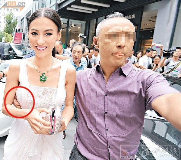 張柏芝遭襲胸