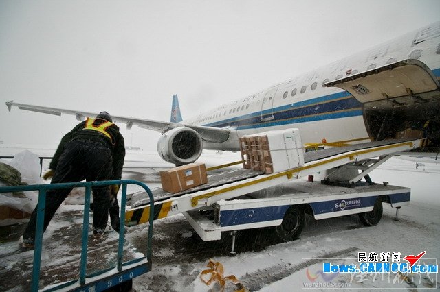 沈陽機場因雪關閉 南航北方6個航班備降外地