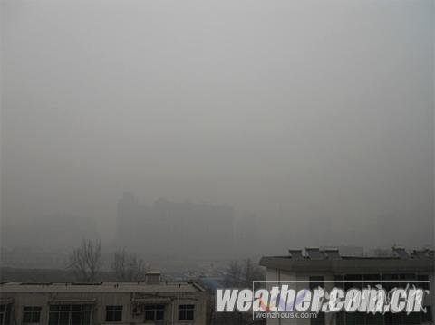 西安霧霾天持續(xù)三日 可能成為元旦出行障礙