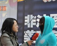 整形狂人紅粉寶寶 12年整形200次耗費(fèi)400多萬(wàn)被整得面