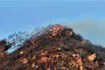 3日北京居庸關附近荒山著火 近4小時大火被徹底撲滅