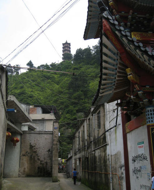 羅浮雙塔