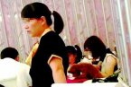 人狗同桌小心狗生妒忌 由人狗同桌想起人狗爭妻的傳