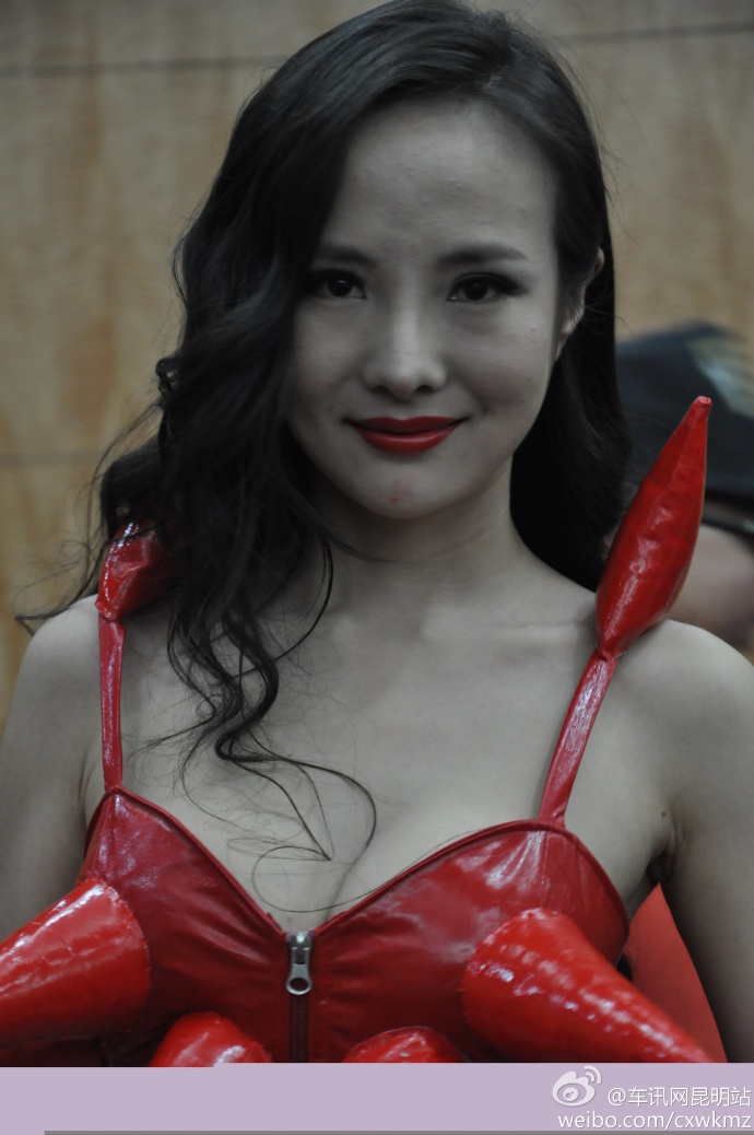 干露露最新戰(zhàn)袍