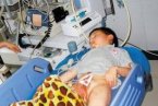 父親狂咬兒子 兒子遭父親發瘋咬裝死逃生