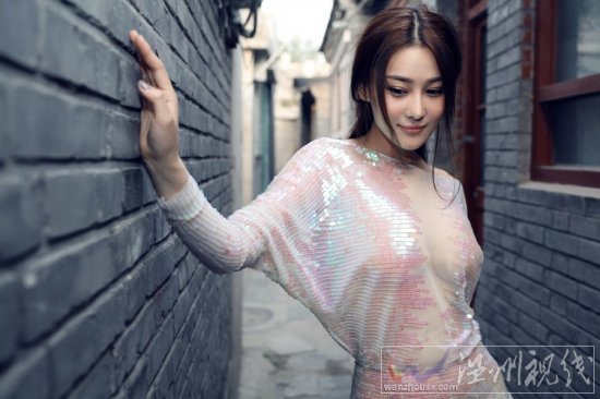張馨予穿透視裝