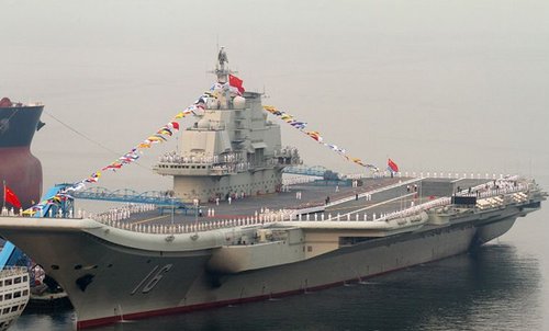 遼寧號航母服役