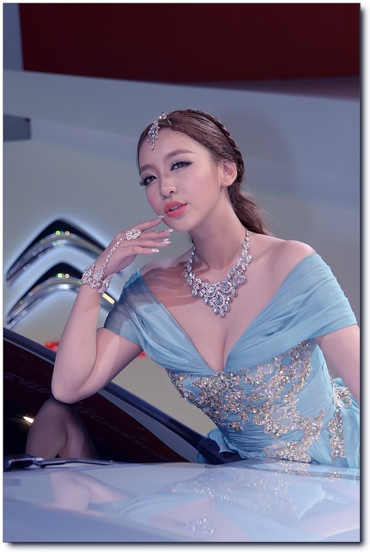 高三車展女神曹陽