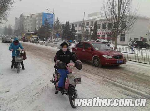 內(nèi)蒙古800余萬人受雪災 今夜氣溫破-20℃迎來今年最低溫