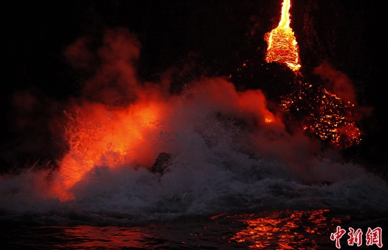 卡拉帕納火山噴發