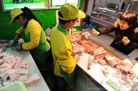 大學生賣豬肉