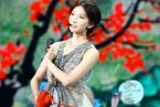 林志玲2011年春晚打了最美的醬油 林志玲站在春晚舞