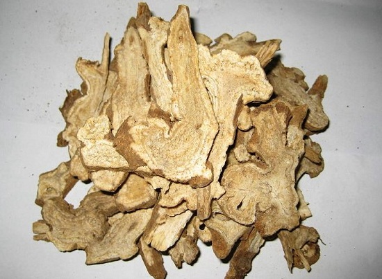 4種中藥快速消除臉部水腫——白術