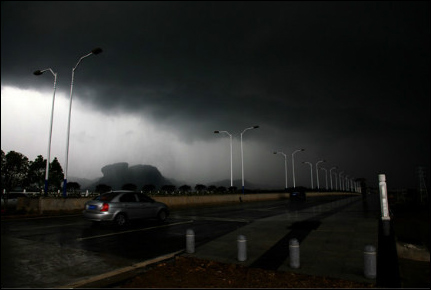 福建下冰雹了嗎 23日至今天早晨福建多地受雷雨風(fēng)雹襲擊