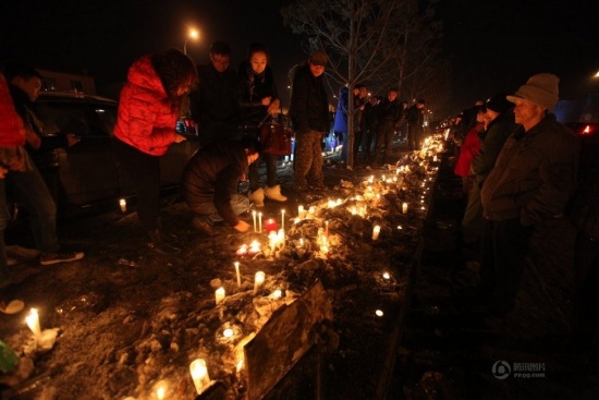 嬰兒被掐死埋入雪中