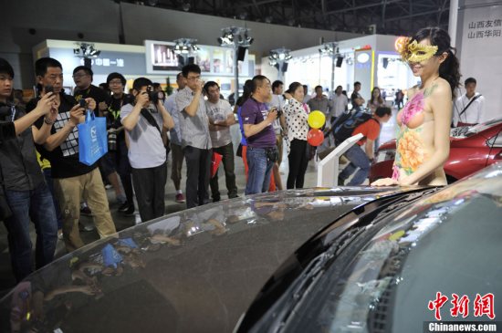 山西車模人體彩繪秀