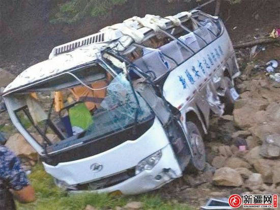 新疆昌吉車(chē)禍：6月18日新疆昌吉廟爾溝車(chē)禍圖片