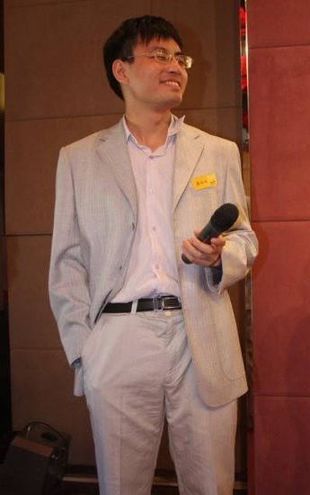 網絡推手楊秀宇網名立二拆四，網絡推手秦志暉網名秦火火被刑拘