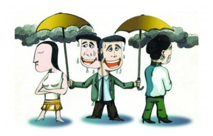 婆婆半夜入室親吻兒子 解釋道擔(dān)心兒子踢被子