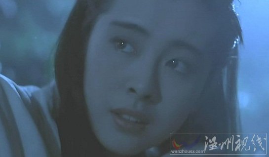 王祖賢整容后的照片看著像大媽