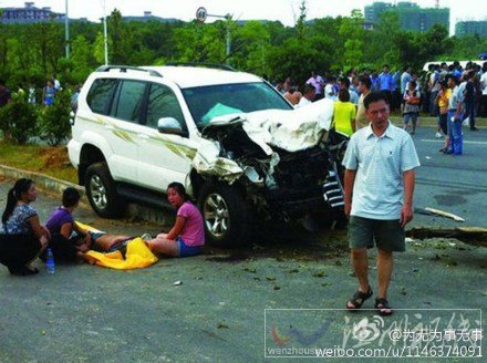 南昌新建縣車禍現(xiàn)場圖片