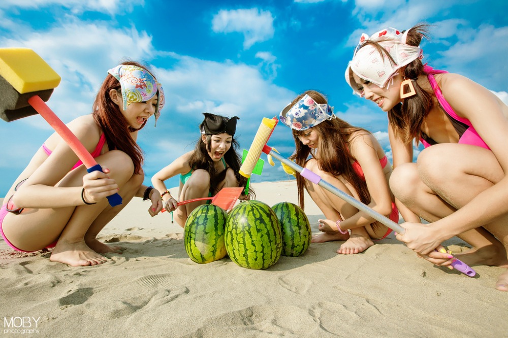 猶他海灘創(chuàng)意比基尼攝影
