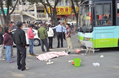 福州排尾路車禍現場圖片