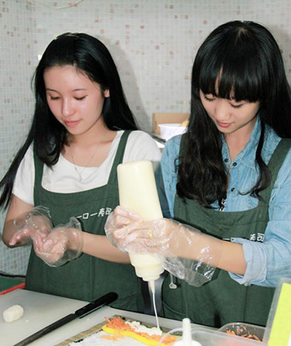 壽司女孩走紅網(wǎng)絡(luò)