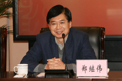 浙江副省長鄭繼偉帶頭吃雞