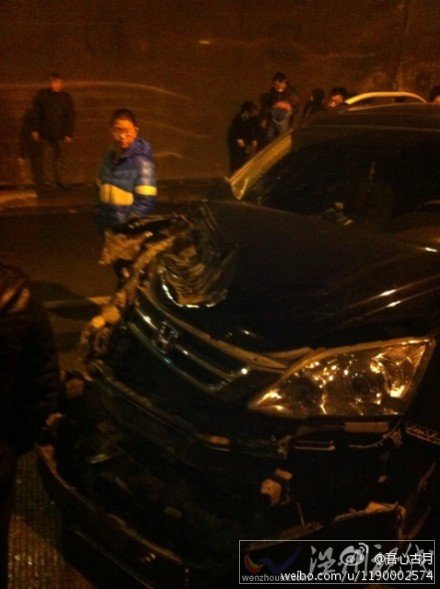 沈海高速隧道發生車禍