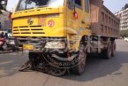 宜賓車禍 19日下午宜賓長江大橋邊發(fā)生慘烈車禍