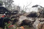 桂林葡萄鎮(zhèn)山體滑坡 廠房被巨石壓塌一名工人被埋
