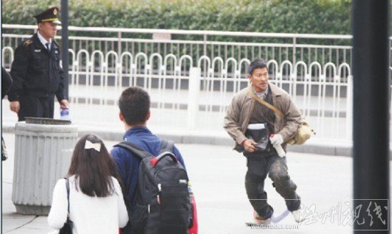 劉德華南昌火車站拍攝新片《失孤》