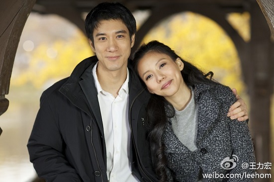 王力宏和老婆李靚蕾結婚當天發的照片
