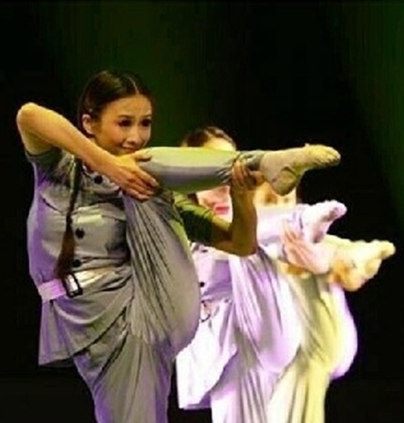 用腿開(kāi)槍網(wǎng)絡(luò)爆紅